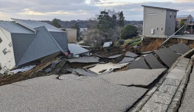 Σεισμός στην Ιαπωνία: Χιλιάδες πολίτες διανυκτερεύουν σε κέντρα εκκένωσης – Τουλάχιστον δύο νεκροί 
