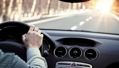 Ο τρόπος να εξοικονομήσεις εκατοντάδες λίτρα βενζίνης στο αυτοκίνητο