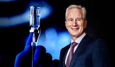 Dr Peter McCullough: «Oι νεκροί από τα εμβόλια είναι σχεδόν τριπλάσιοι από όσους πέθαναν λόγω Covid-19»