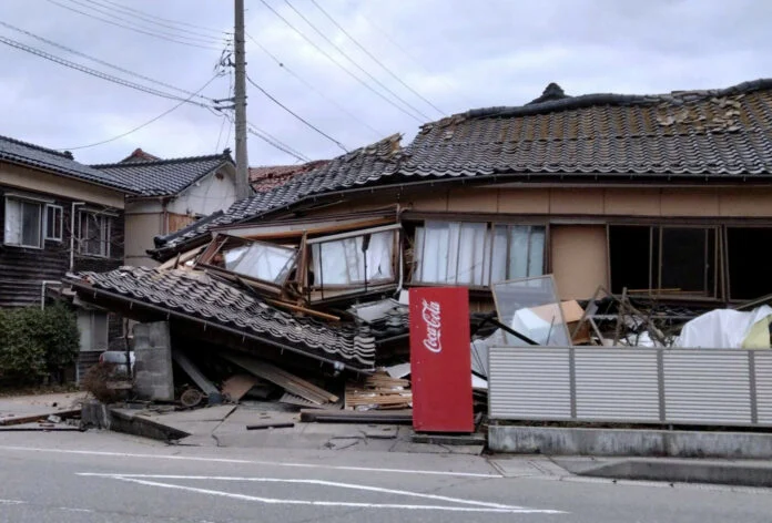 Σεισμός στην Ιαπωνία: 155 δονήσεις μέσα σε μερικές ώρες – Τουλάχιστον 30 νεκροί και εκτεταμένες υλικές ζημιές