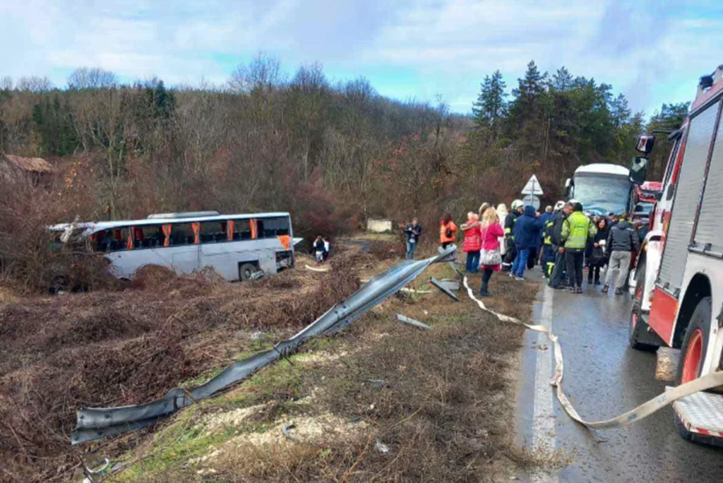 Τροχαίο στη Βουλγαρία – Περιγραφή Έλληνα που επέβαινε στο λεωφορείο: «Ήταν απίστευτο αγχωτικό – Δεν αντιλαμβάνεστε τι συμβαίνει»