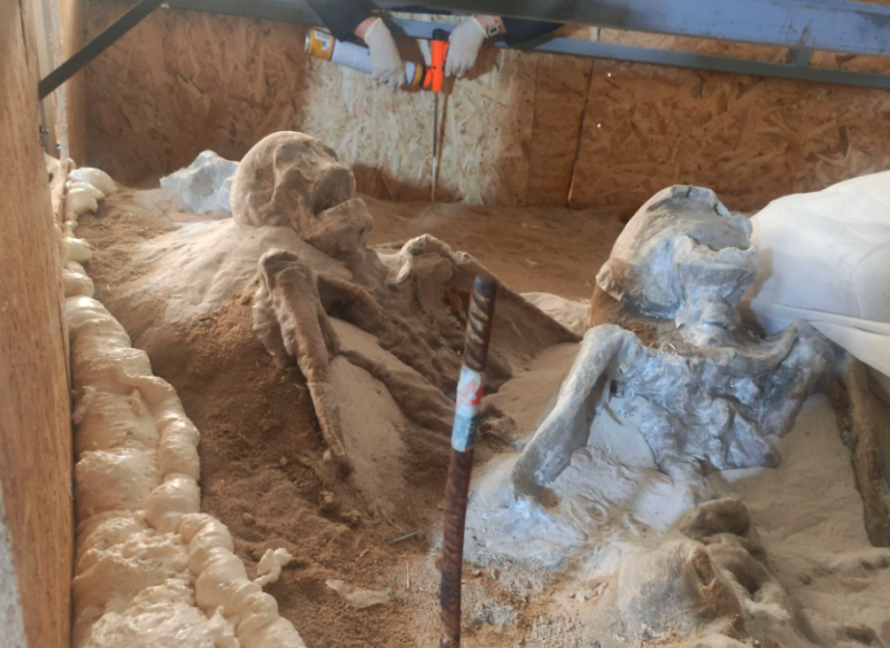«Δεσμώτες του Φαλήρου»: Συνεχίζονται οι εργασίες για την διάσωση και συντήρηση 78 αλυσοδεμένων ανθρώπινων σκελετών (φώτο)