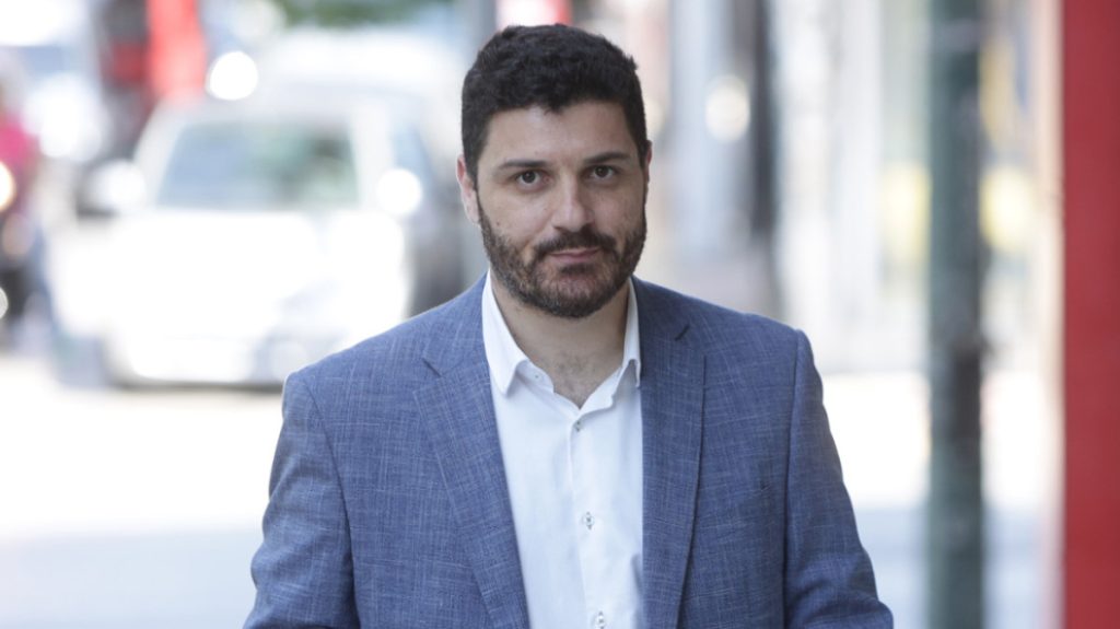 Δ.Τεμπονέρας: «Οι εργαζόμενοι που έχουν δουλέψει από το 2012 έως το 2023 θα δουν την αύξηση της 1ης τριετίας μετά το 2027»