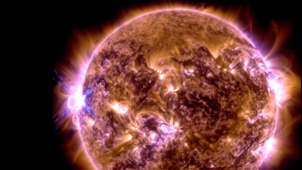 NASA: Την παραμονή Πρωτοχρονιάς σημειώθηκε η ισχυρότερη έκρηξη ενέργειας στον Ήλιο από το 2017 (βίντεο)