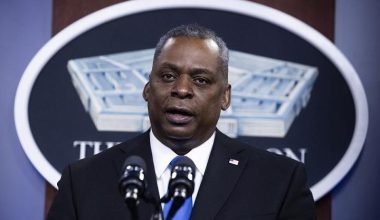 ΗΠΑ: Στο νοσοκομείο ο Λ.Όστιν εξαιτίας μετεγχειρητικών επιπλοκών