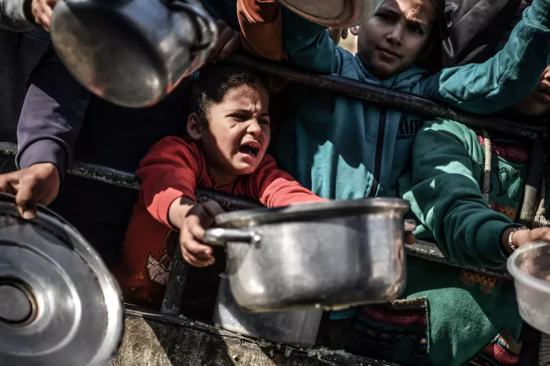 UNICEF: «Ο υποσιτισμός και οι ασθένειες απειλούν πλέον πάνω από 1,1 εκατ. παιδιά στη Γάζα»