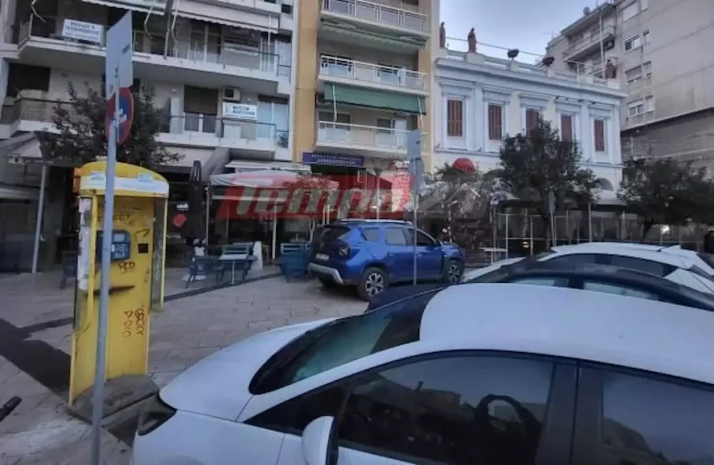 Πάτρα: Μεθυσμένος οδηγός πάρκαρε στην πλατεία Γεωργίου και αποκοιμήθηκε