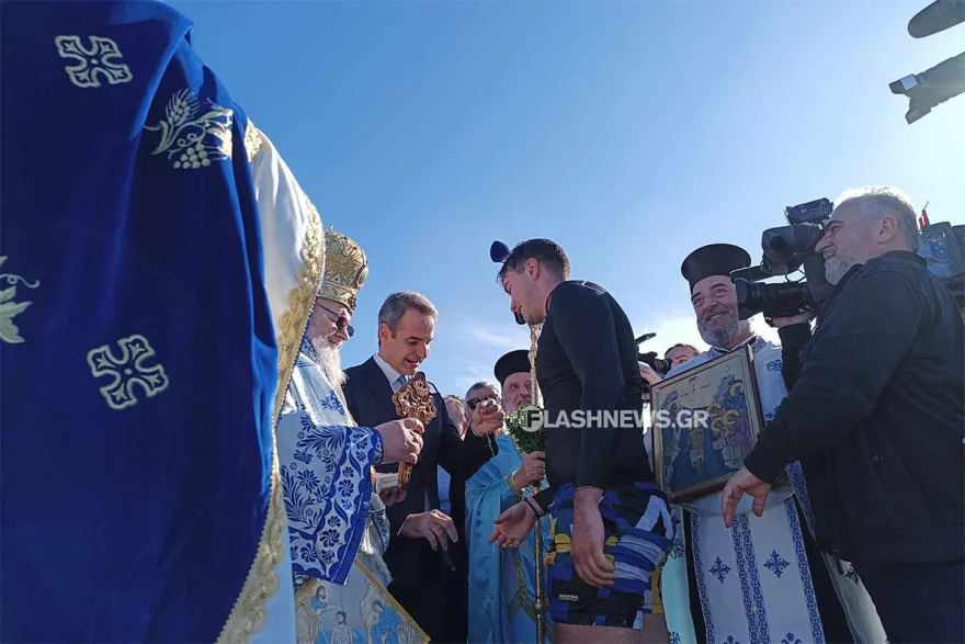 Κ.Μητσοτάκης από Χανιά: «Το φως των Θεοφανίων στέλνει ένα ισχυρό μήνυμα ελπίδας για τον τόπο μας»