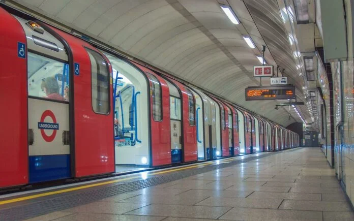 Βρετανία: Δεν θα πραγματοποιηθεί η απεργία στο μετρό του Λονδίνου που είχε προγραμματιστεί από Δευτέρα έως Πέμπτη