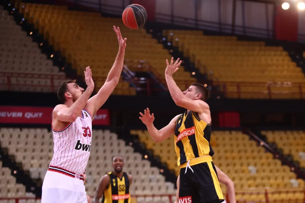 Basket League: Ο Ολυμπιακός επικράτησε της ΑΕΚ με 92-80 στα Άνω Λιόσια