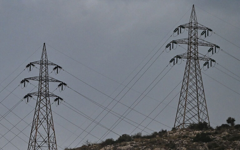 Προβλήματα με την ηλεκτροδότηση λόγω της κακοκαιρίας – «Υπομονή» ζητά ο Γ.Αρτοποιός