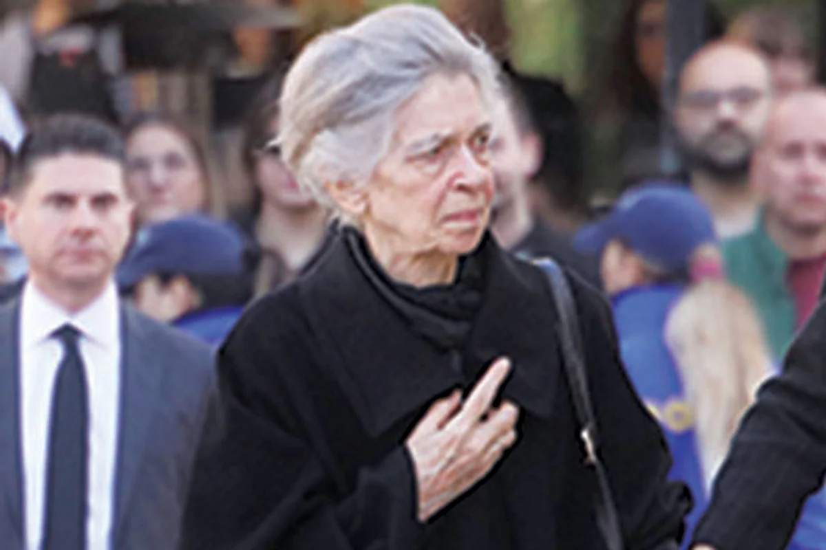 Η πριγκίπισσα Ειρήνη ανακοίνωσε ότι σταματάει τις δραστηριότητες του οργανισμού της, World in Armony