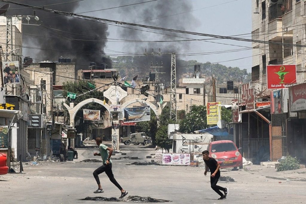 Δυτική Όχθη: Τρεις Παλαιστίνιοι σκοτώθηκαν από ισραηλινά πυρά στην Τούλκαρεμ