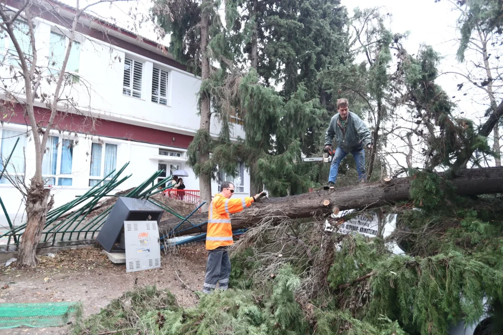 Θεσσαλονίκη: Κλειστά σήμερα και αύριο δύο σχολεία στην Πυλαία λόγω των ζημιών από την κακοκαιρία