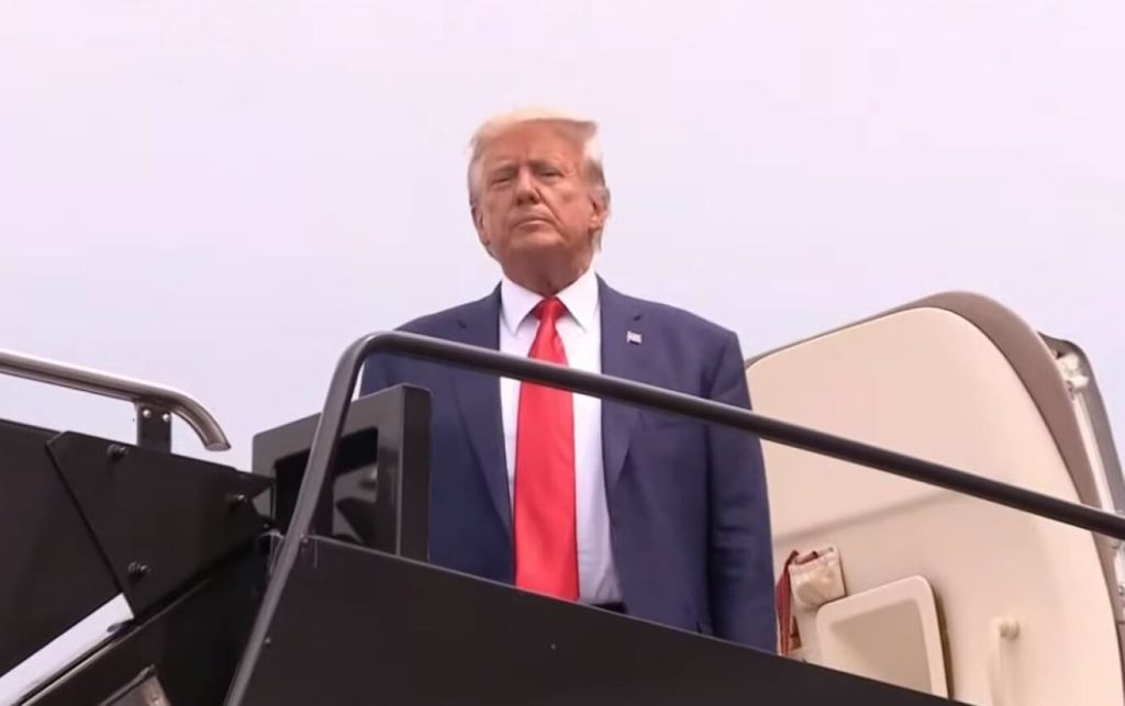 Εξετάζεται το αίτημα του Ν.Τραμπ για ποινική ασυλία: Δεν του δίνουν το δικαίωμα ακρόασης