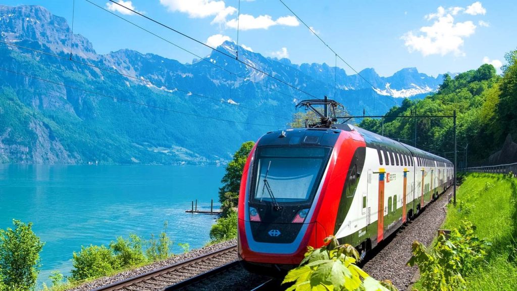 Ελβετία: Τρένο πέρασε πάνω από 70χρονη και το αναπηρικό της αμαξίδιο αλλά γλίτωσε με ελαφρού τραυματισμό