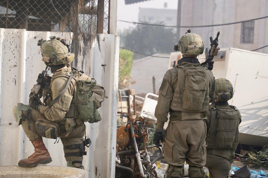 Βίντεο: Σφοδρή μάχη στρατιωτών της IDF με ενόπλους της Χαμάς μέσα σε διαμέρισμα στη Γάζα (upd)