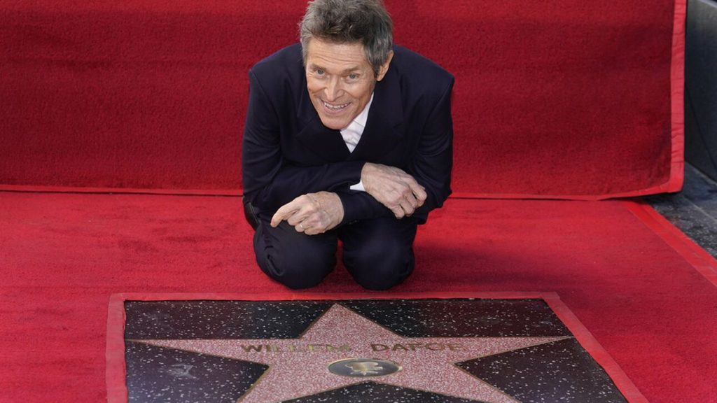 Γ.Νταφόε: Απέκτησε αστέρι στη Λεωφόρο της Δόξας στο Χόλιγουντ