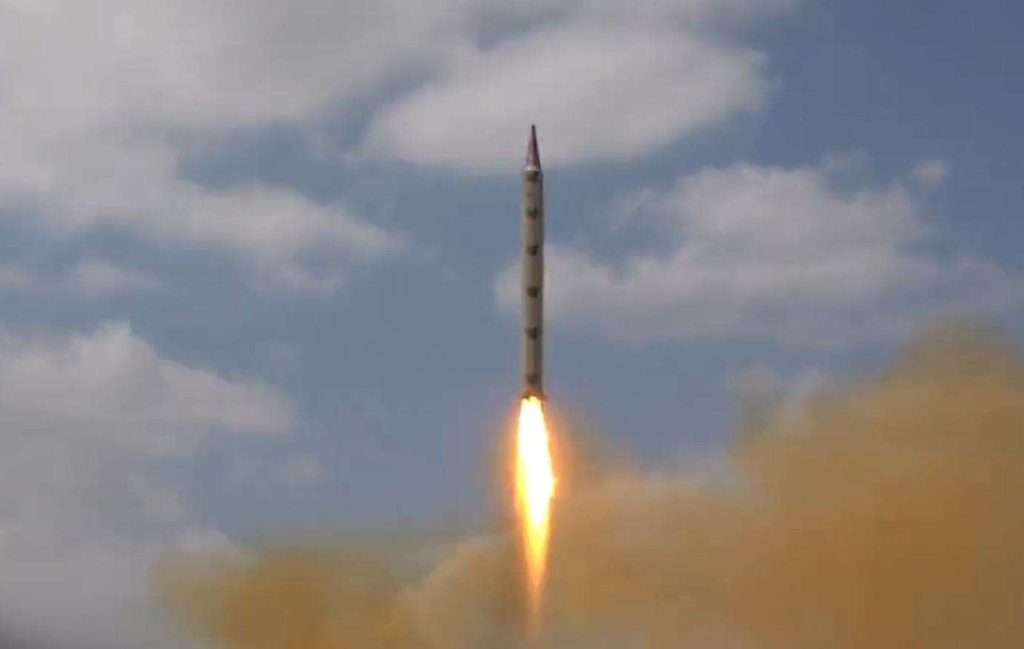 Υεμένη: Οι Χούθι εκτόξευσαν αντιπλοϊκό πύραυλο στον Κόλπο του Άντεν