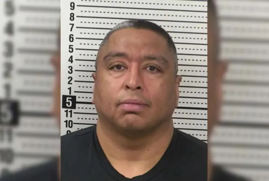 ΗΠΑ: Η στιγμή που αστυνομικός πυροβολεί και σκοτώνει 45χρονη που φεύγει από έλεγχο (βίντεο)