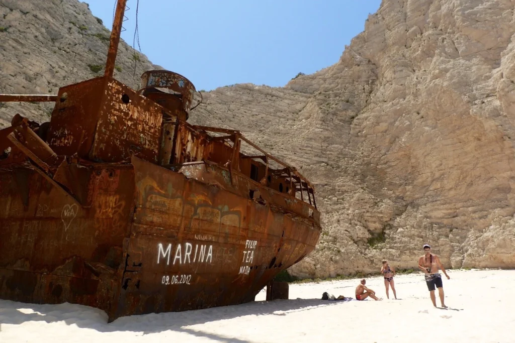 Ζάκυνθος: SOS για το «Ναυάγιο» – «Το βλέπουμε να εξαφανίζεται» λέει ο Δήμος