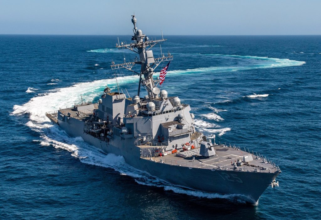 Το αμερικανικό ναυτικό ξεκινά τέσσερις βασικές αναβαθμίσεις στα αντιτορπιλικά Arleigh Burke