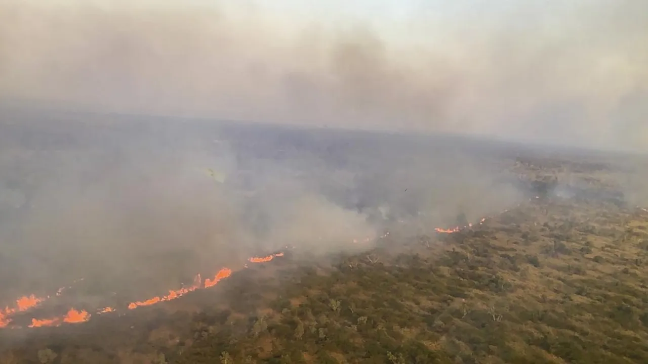 Αυστραλία: Κάτοικοι απομακρύνθηκαν από τα σπίτια τους λόγω πυρκαγιάς