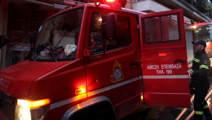 Πυρκαγιά ξέσπασε σε βιοτεχνία στο Μοσχάτο