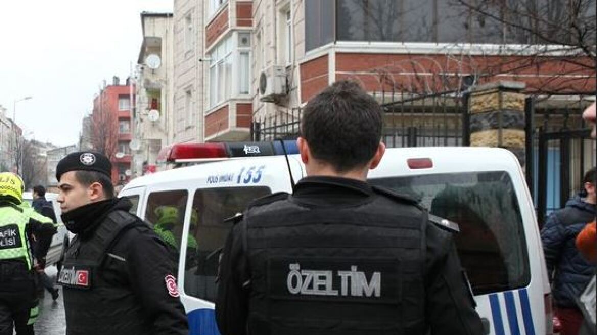 Κωνσταντινούπολη: Ερωτήματα με τον θάνατο 52χρονο Νορβηγού – Δίπλα του βρέθηκε αναίσθητη αλλά ζωντανή 31χρονη Ελληνίδα