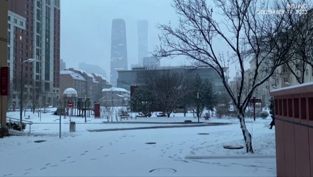 Κακοκαιρία στην Κίνα: Περίπου 1.000 τουρίστες έχουν εγκλωβιστεί σε χωριό