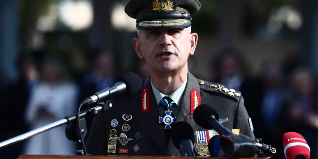 Α/ΓΕΕΘΑ: Οι πρώτες δηλώσεις του στρατηγού Δ.Χούπη στην τελετή παράδοσης – παραλαβής (φώτο-βίντεο)