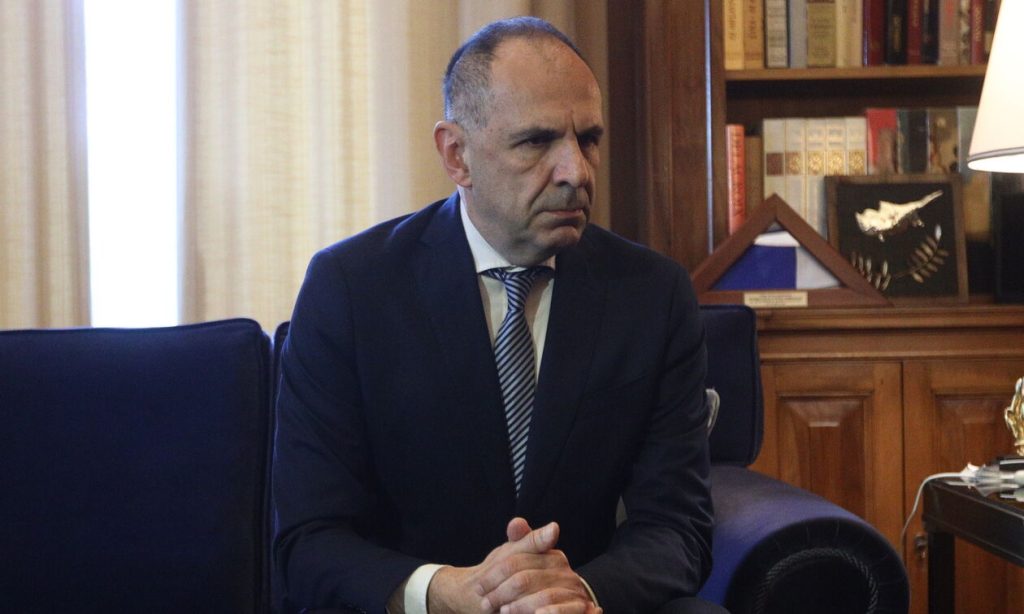 Με τον Βασιλιά Αμπντάλα συναντήθηκε ο Γ.Γεραπετρίτης – Θα μεταβεί στην Αίγυπτο για τετ α τετ με τον Πρόεδρο Σίσι