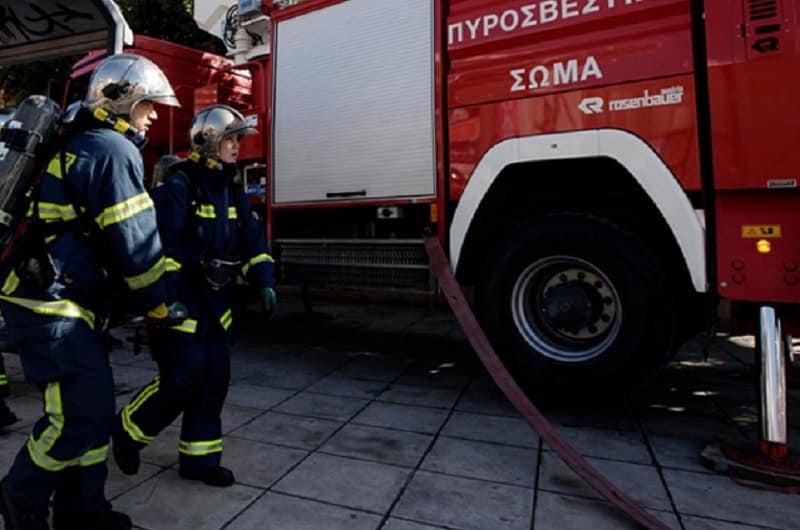 Στις φλόγες τυλίχτηκε διαμέρισμα στη Συγγρού – Ηλικιωμένος εντοπίστηκε χωρίς τις αισθήσεις του