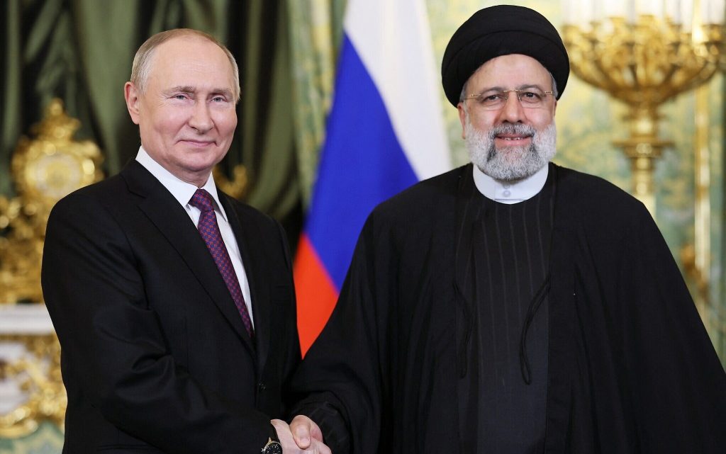 Κολοσσιαία αμυντική συμφωνία Ρωσίας με Ιράν: Η Τεχεράνη «κατεβάζει» την Μόσχα στον Κόλπο – Δίνει αεροναυτικές βάσεις