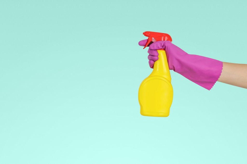 Έντεκα πράγματα που πρέπει να καθαρίζετε κάθε μέρα στο σπίτι σας