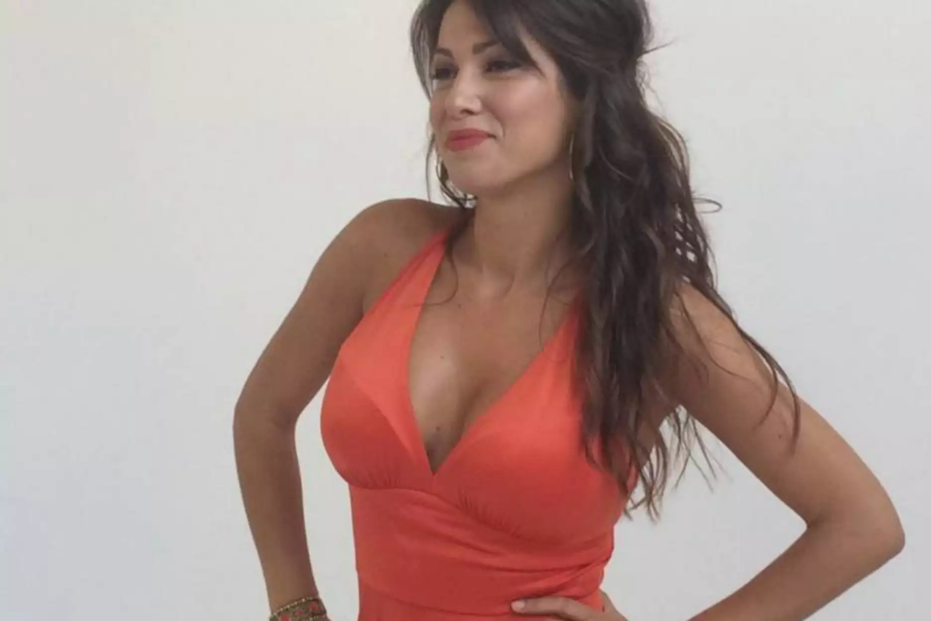 Κλέλια Ρενέση: «Μόνο η απόλυτη φτώχεια μπορεί να σε κάνει παρένθετη μάνα»