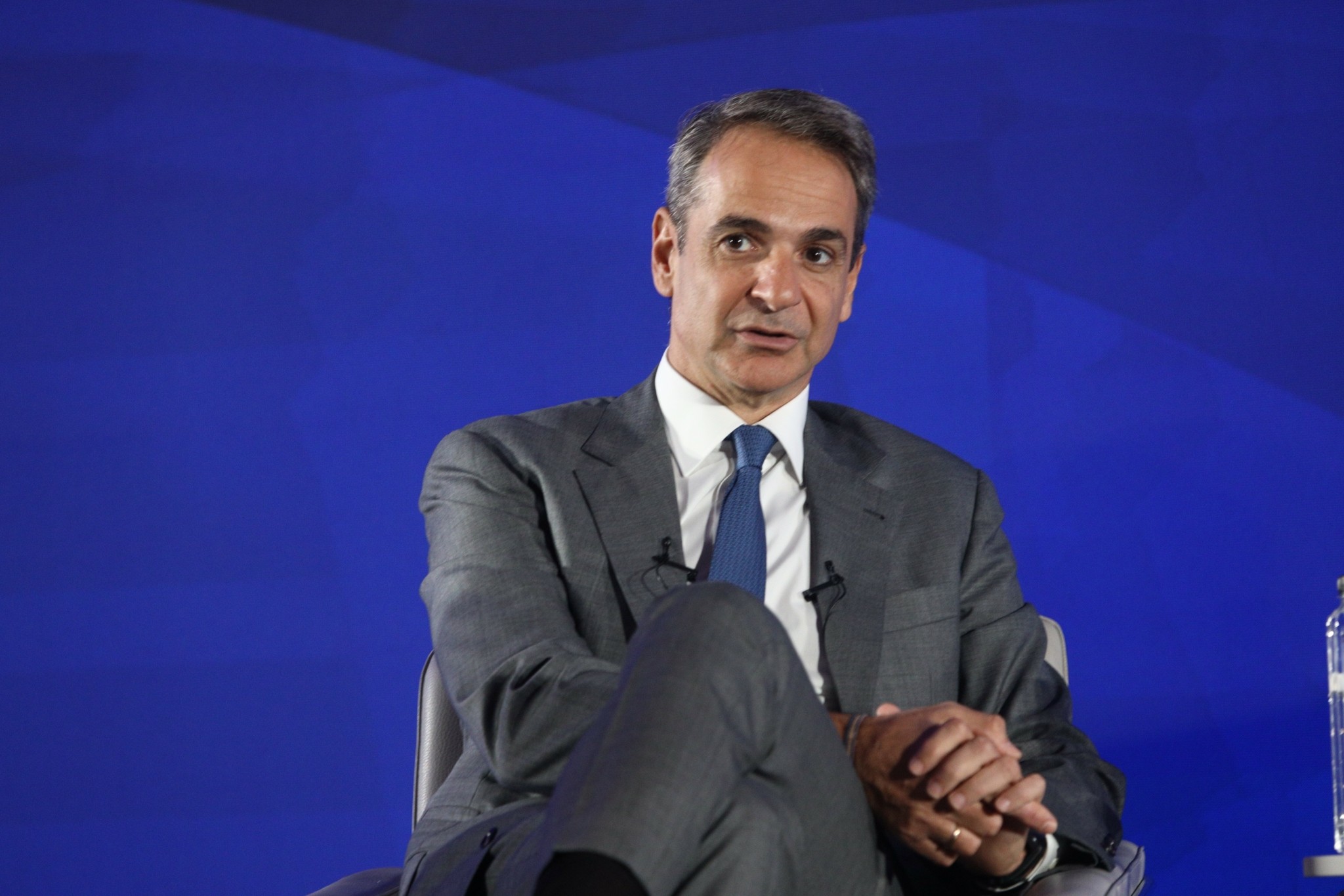 Όσες φορές ο Κ.Μητσοτάκης και η ΝΔ «έστησαν» επικοινωνιακά σκηνικά «τυχαίων» πολιτών που μόνο τυχαίοι δεν ήταν