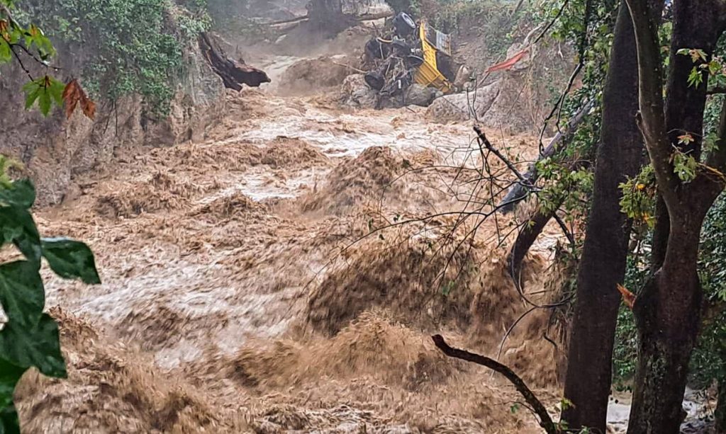 Ηλεία: Τραυματίστηκε πυροσβέστης που συμμετείχε στις έρευνες για τον 45χρονο