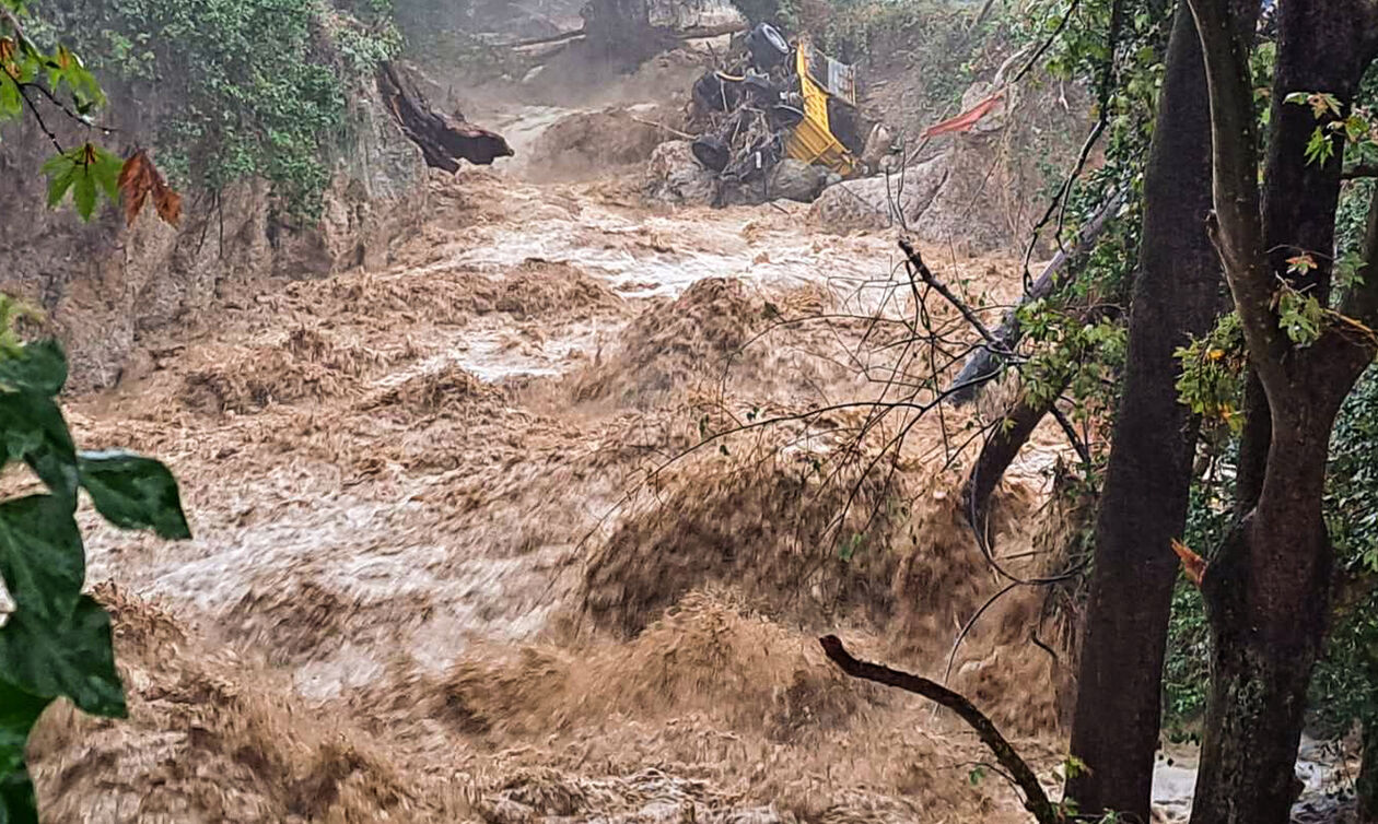 Ηλεία: Τραυματίστηκε πυροσβέστης που συμμετείχε στις έρευνες για τον 45χρονο