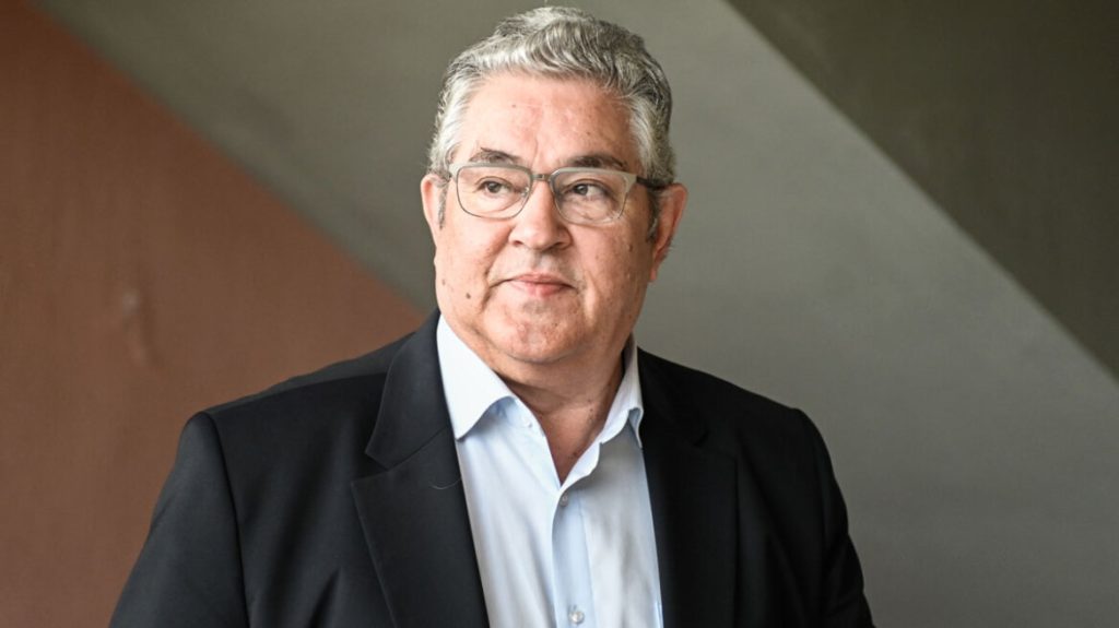 Δ.Κουτσούμπας: «Ο γάμος ομοφυλόφιλων καταργεί την πατρότητα και τη μητρότητα»