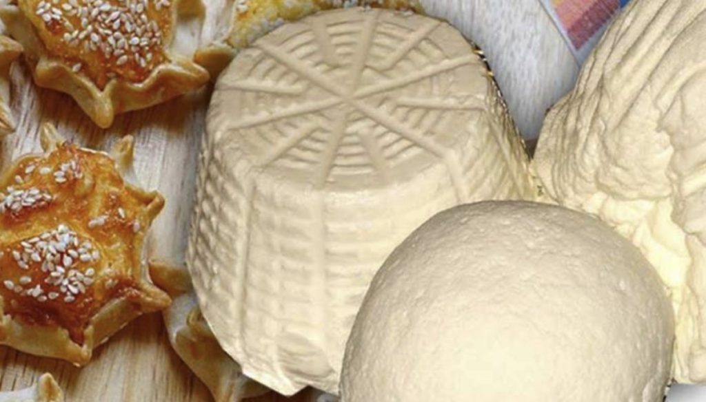 Η περίφημη δίκη της μαλάκας: Το τυρί που έστειλε 50 μπακάληδες στα δικαστήρια