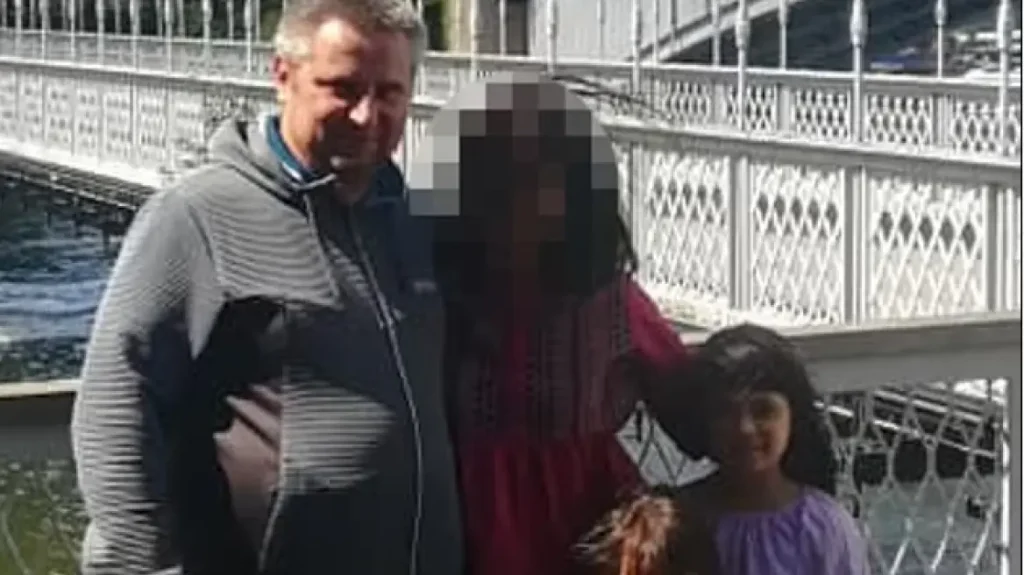 Νεκρά τέσσερα άτομα μέσα σε σπίτι 45χρονου στην Αγγλία – Καταγγέλλουν την αστυνομία ότι αγνόησε την κλήση ανάγκης 