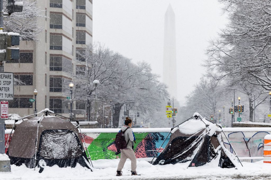 ΗΠΑ: Δεκάδες νεκροί από το πολικό ψύχος – Οι μετεωρολόγοι προειδοποιούν για νέο κύμα χιονιά