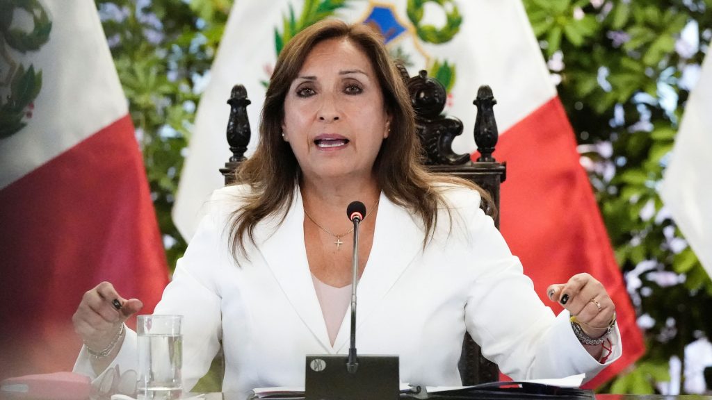 Περού: Από τα μαλλιά έπιασαν την πρόεδρο της χώρας δύο γυναίκες (βίντεο)