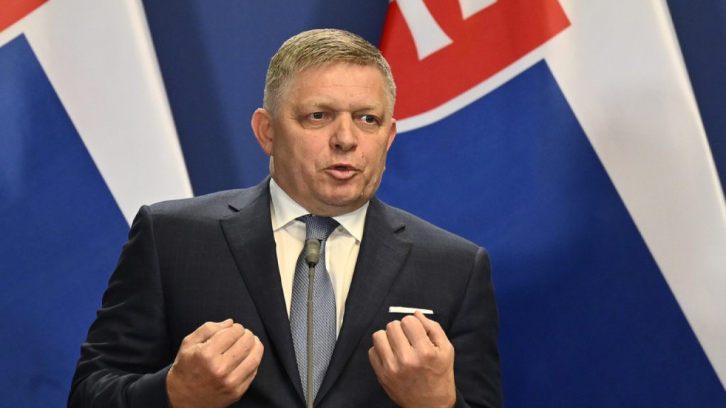 Πρωθυπουργός Σλοβακίας: «Καμία βοήθεια στην διεφθαρμένη Ουκρανία που ελέγχουν οι ΗΠΑ – Αν μπει στο ΝΑΤΟ θα ξεκινήσει ο Γ’ΠΠ»