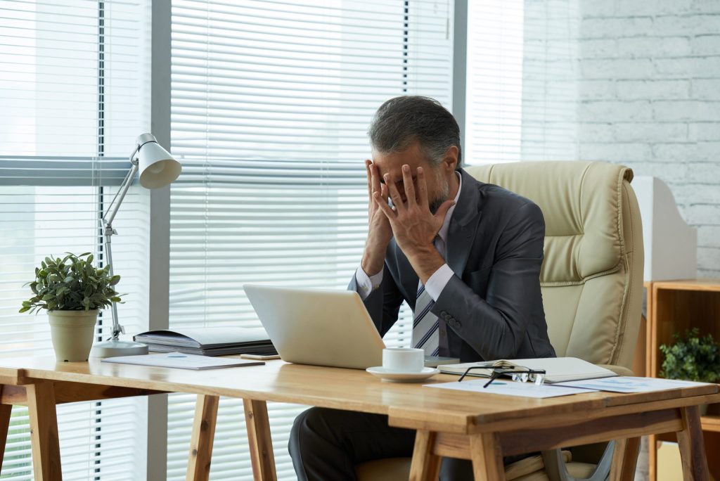 Νέα μελέτη: Όσοι κάνουν δουλειά γραφείου έχουν αυξημένες πιθανότητες να χάσουν πρόωρα τη ζωή τους