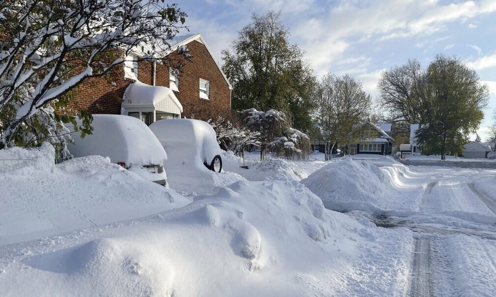 Η κακοκαιρία «σφυροκοπά» τις ΗΠΑ: Τουλάχιστον 90 άνθρωποι έχασαν τη ζωή τους