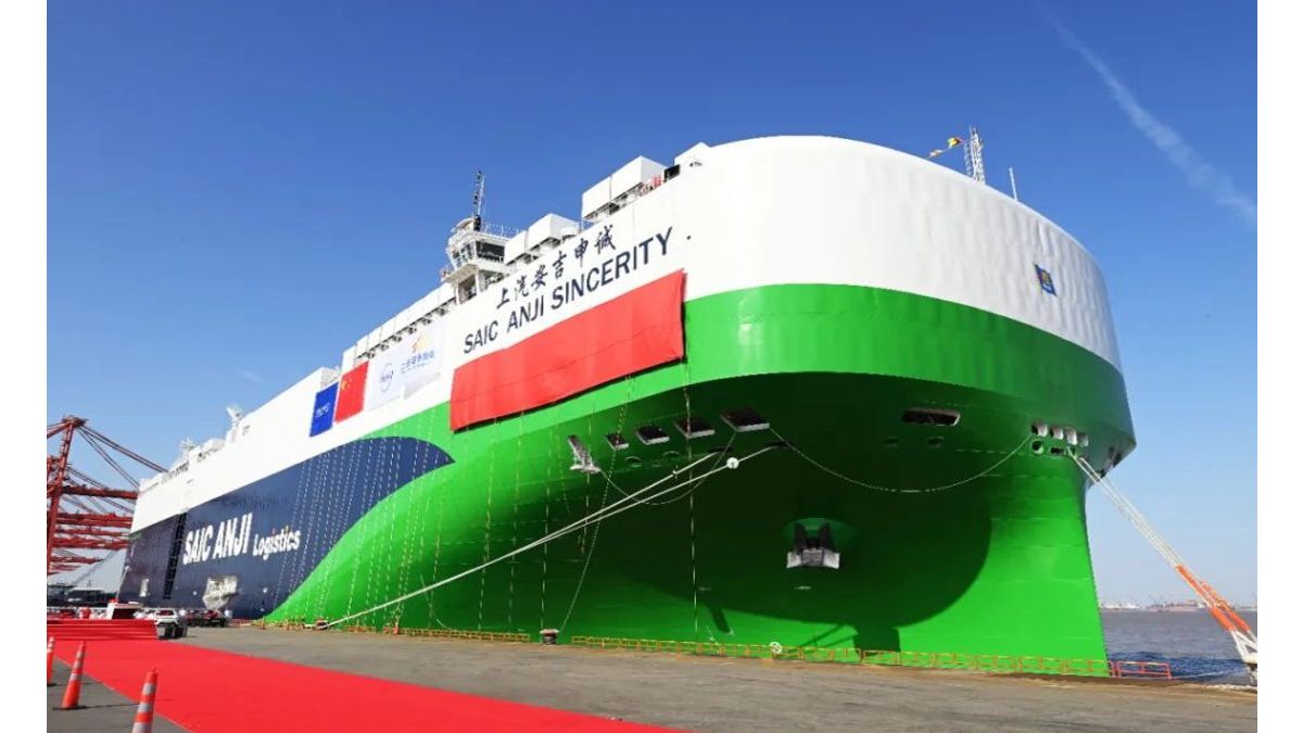 Βγήκε στις θάλασσες το μεγαλύτερο πλοίο μεταφοράς αυτοκινήτων (φώτο)