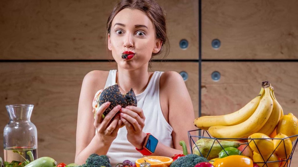 Δες γιατί πρέπει να σταματήσεις να τρως γρήγορα – Οι τέσσερις λόγοι