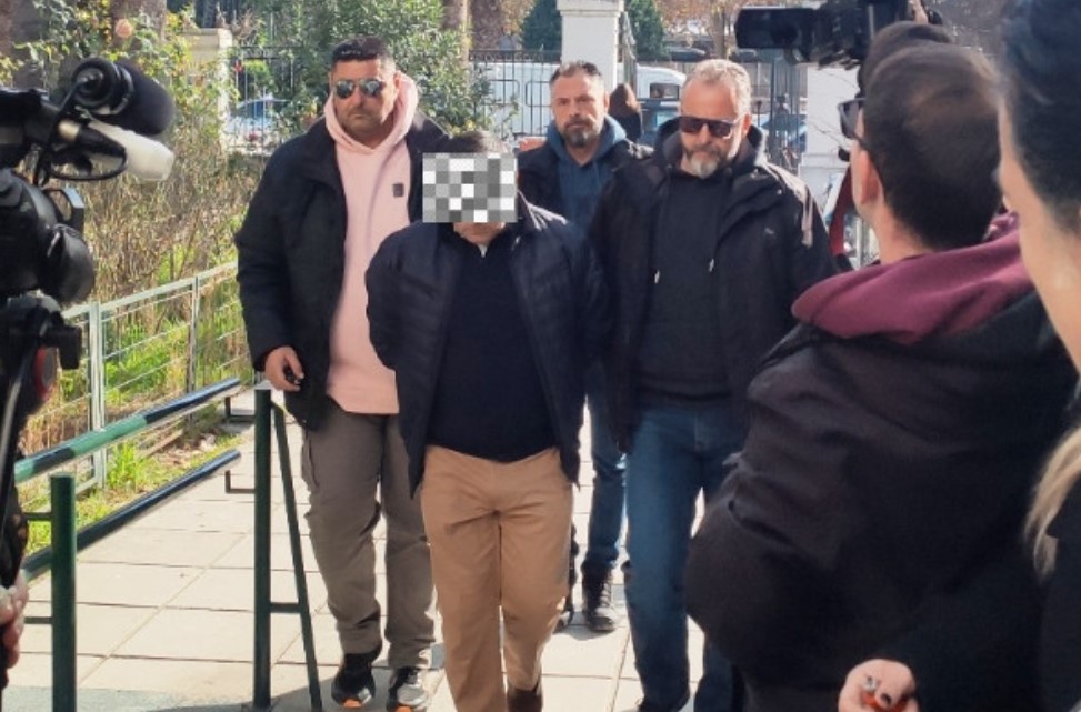 H ανακοίνωση της ΕΛ.ΑΣ. για την προφυλάκιση του 50χρονου που σκότωσε τον κουνιάδο του στο Βόλο